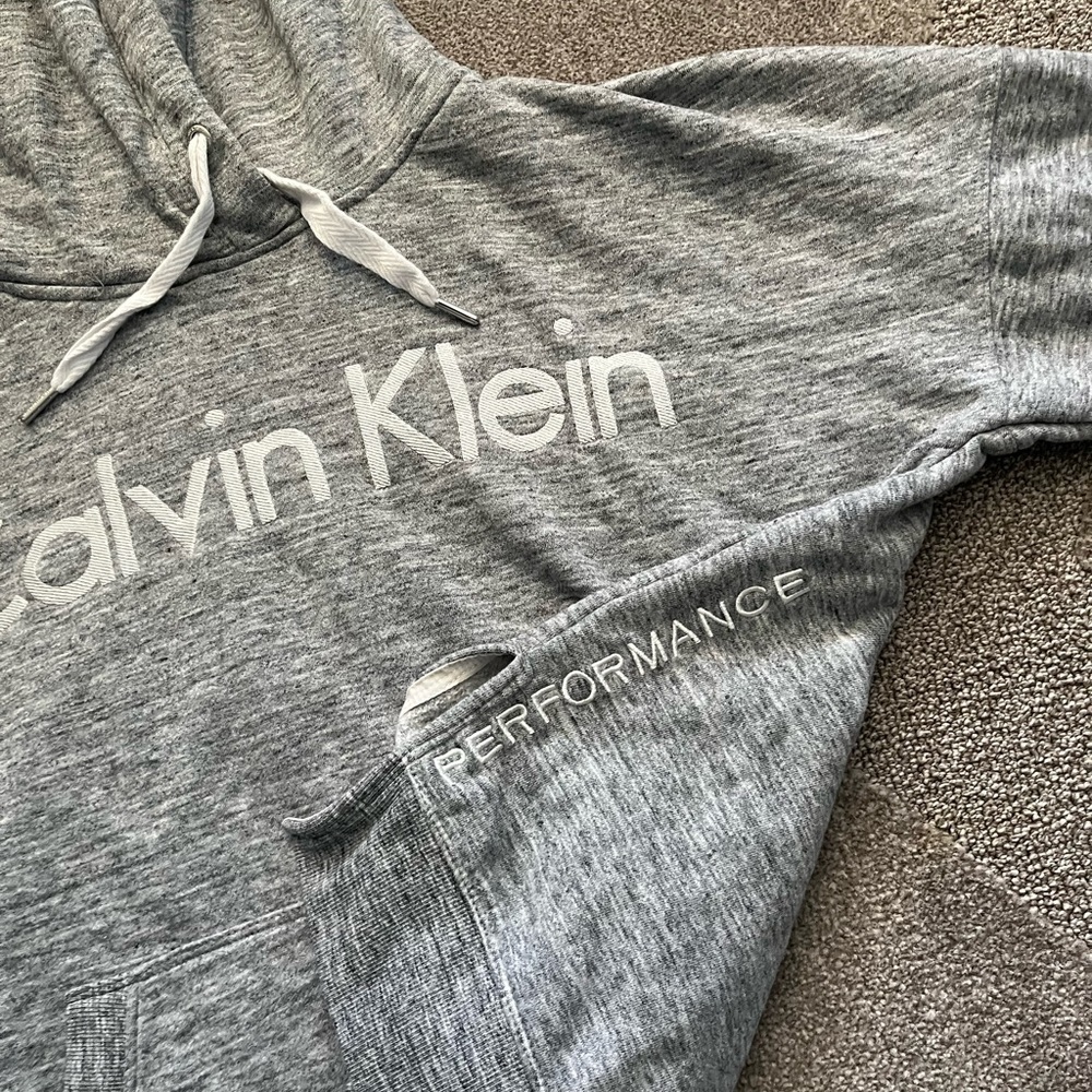 Unisex—Calvin Klein Gray Pullover Hoodie - Picture 4 of 6